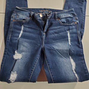 VANITY SIZE 29 REGULAR DISTRESSED